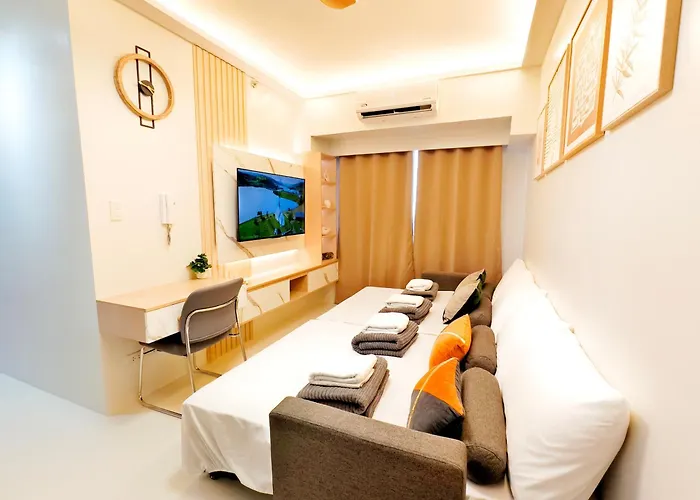 34b Taft East Gate 2 Bedroom Unit Pool, Gym, Balcony