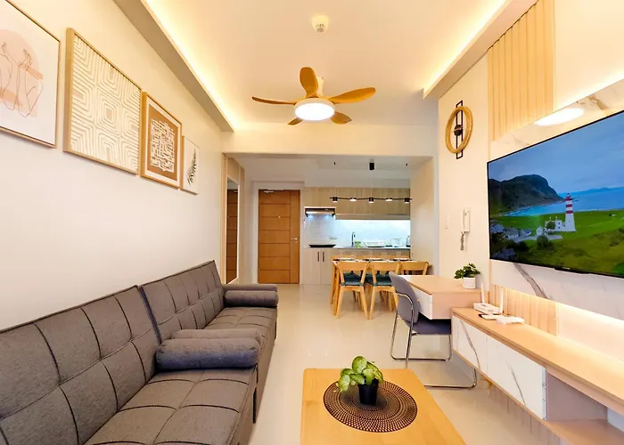 34b Taft East Gate 2 Bedroom Unit Pool, Gym, Balcony Cebu