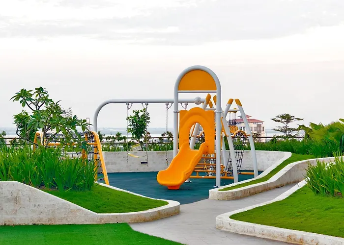 34b Taft East Gate 2 Bedroom Unit Pool, Gym, Balcony