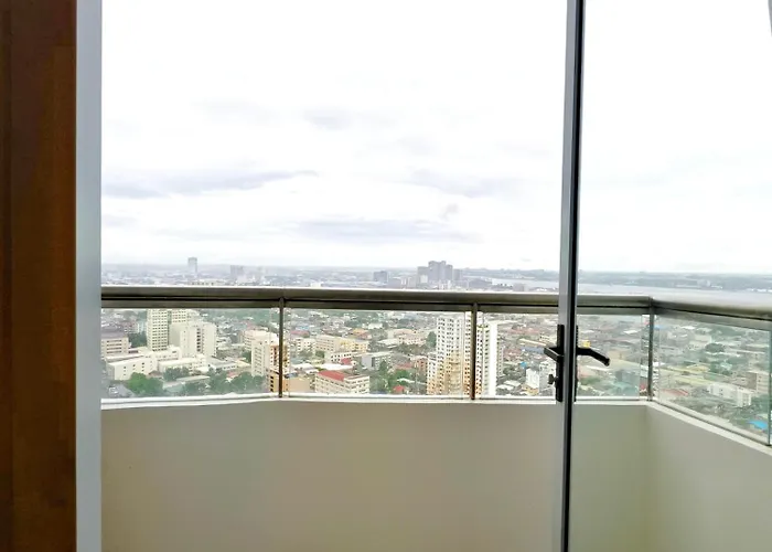 34b Taft East Gate 2 Bedroom Unit Pool, Gym, Balcony Apartment