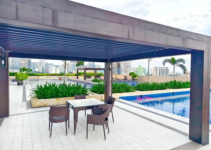 34b Taft East Gate 2 Bedroom Unit Pool, Gym, Balcony Apartment *
