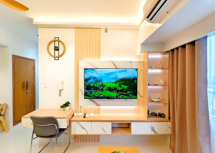 34b Taft East Gate 2 Bedroom Unit Pool, Gym, Balcony Apartment